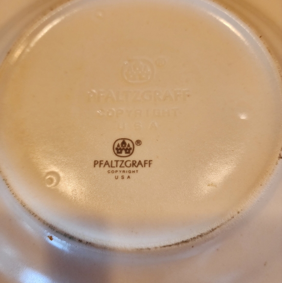 Pfaltzgraff Nordic Christmas 8" Plate/Goes w/ a Gravy Boat - Picture 2 of 5